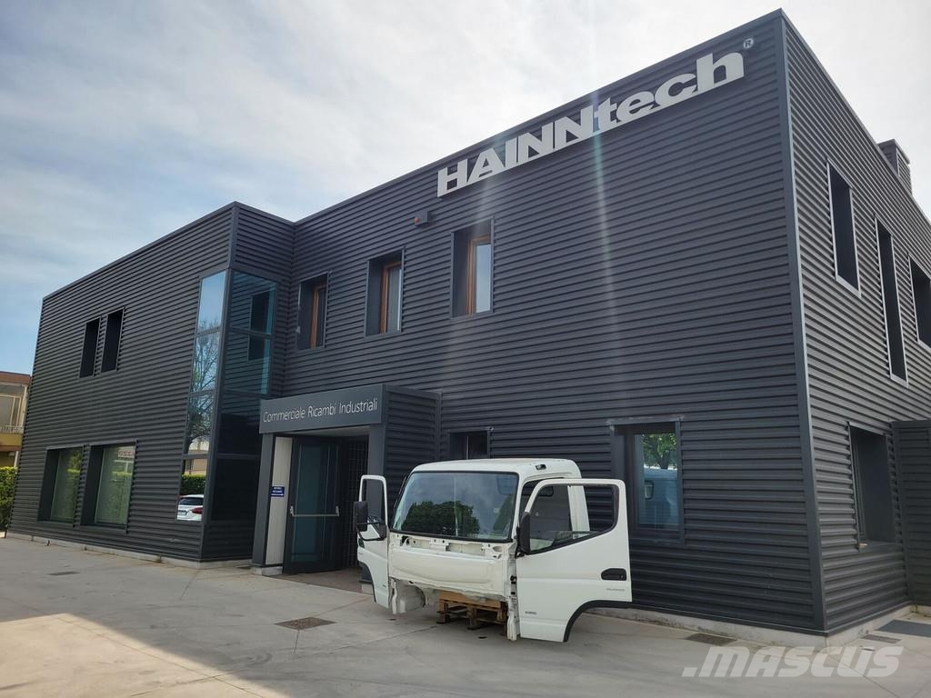 Mitsubishi Fuso CANTER C 1995mm LH DRIVE EURO 5 2011 -> Kabine i unutrašnjost