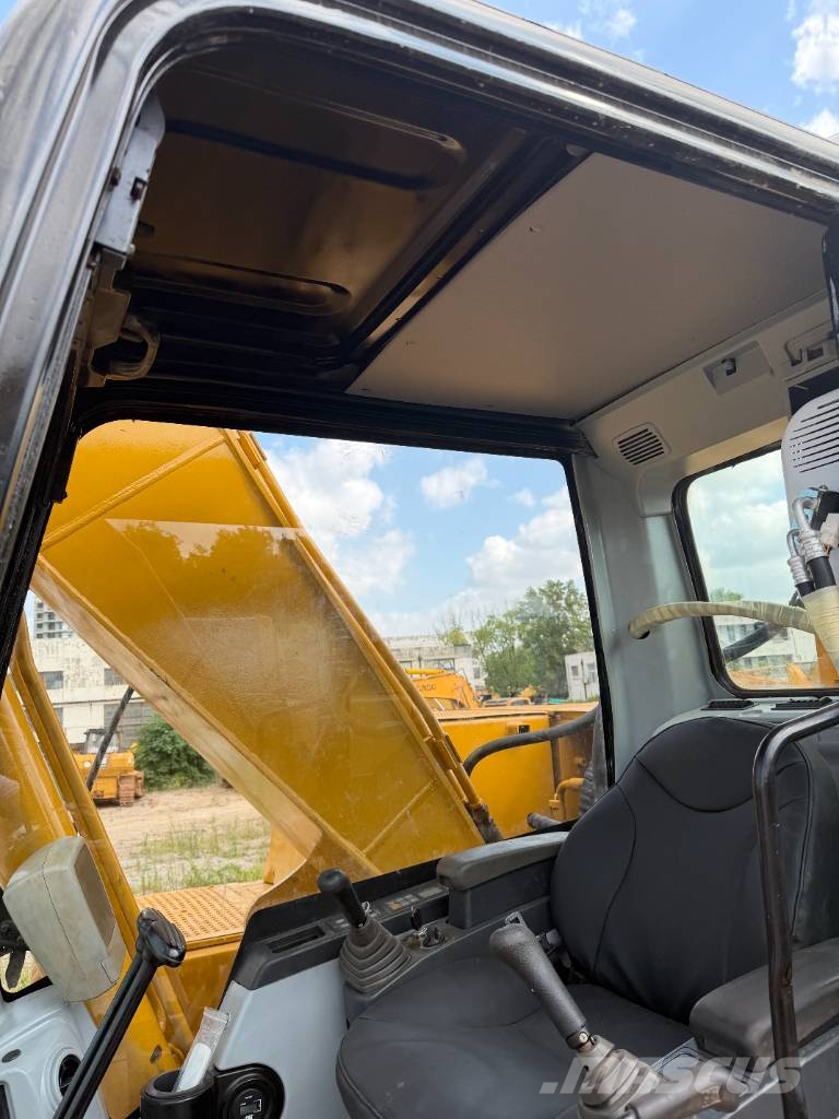 CAT 320 Custom-built amphibious excavators Екскаватори-амфібії