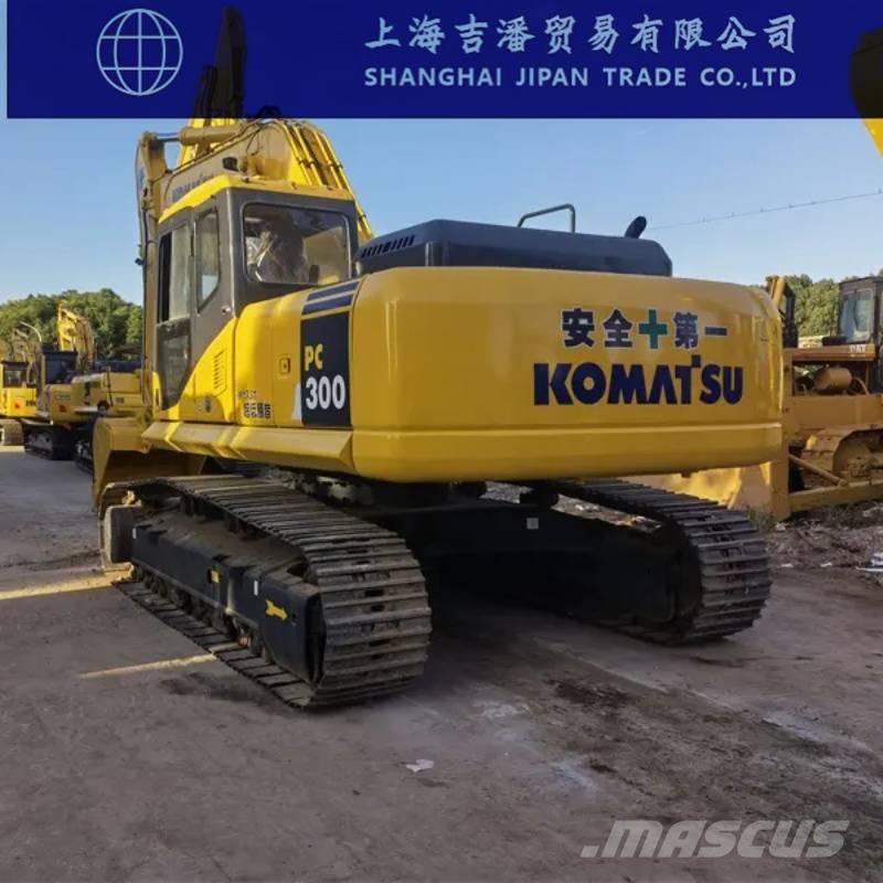 Komatsu PC 300 حفارات زحافة