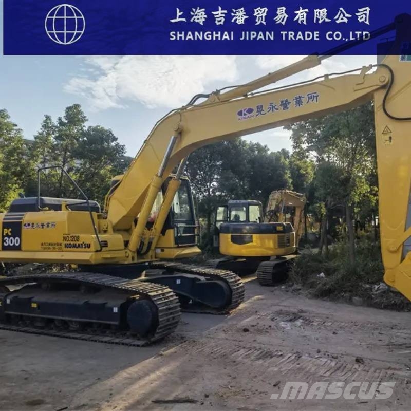 Komatsu PC 300 حفارات زحافة