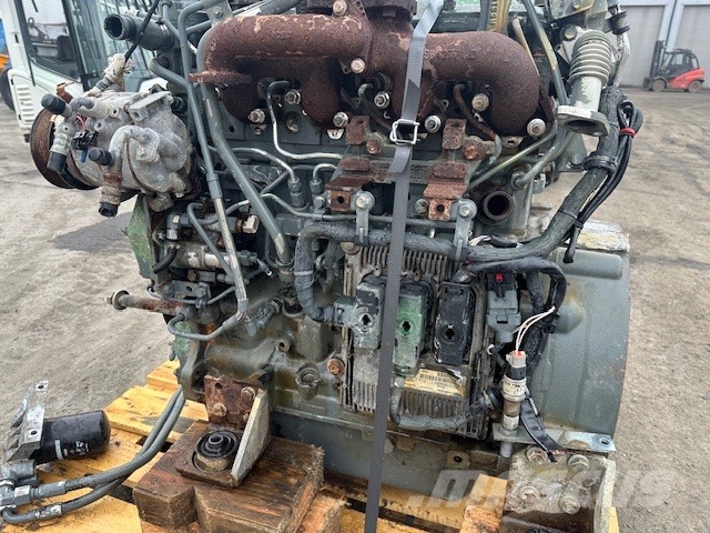 Liebherr L 538 ENGINES JOHN DEERE CD4045R Engines