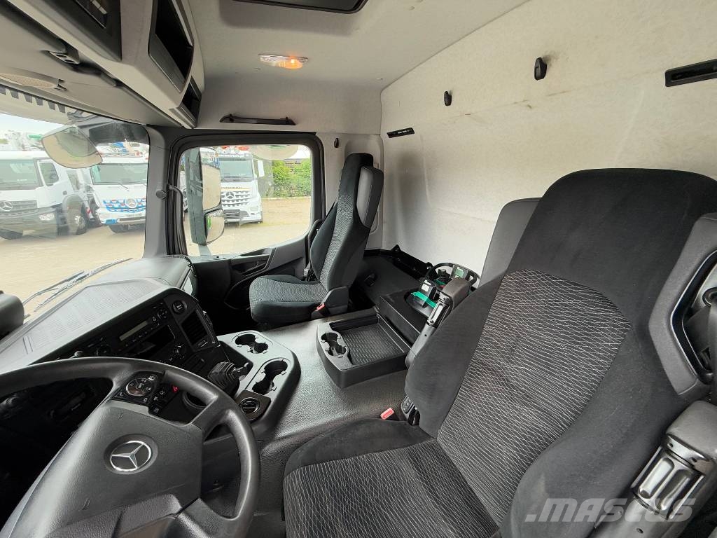 Mercedes-Benz Arocs 2740 Schwing S 36X Betonpomptrucks