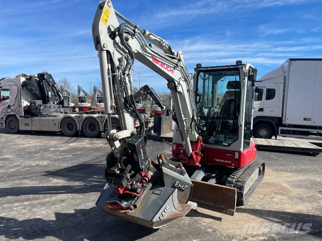 Takeuchi TB 335 R Minigraafmachines < 7t