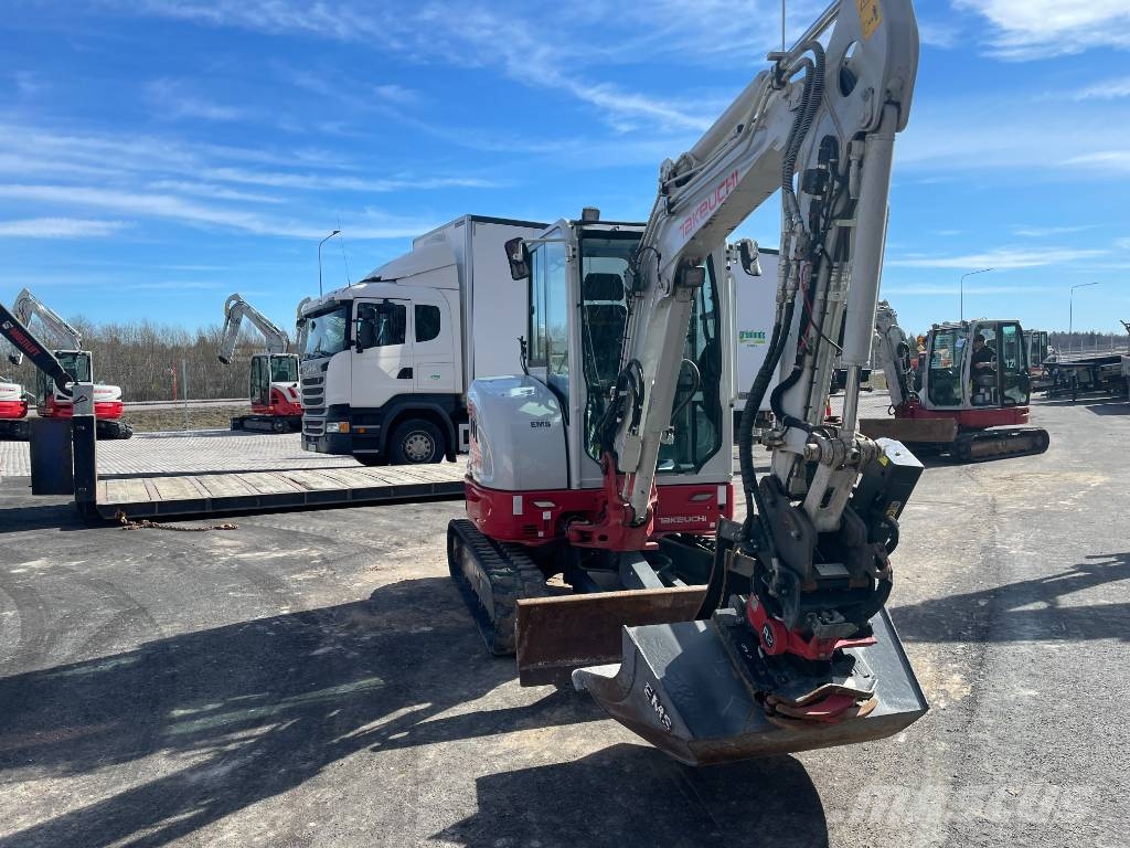 Takeuchi TB 335 R Minigraafmachines < 7t