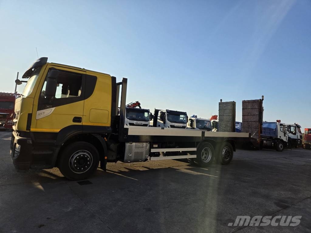 Iveco HI-STREET 260S46 XP Бортові вантажівки
