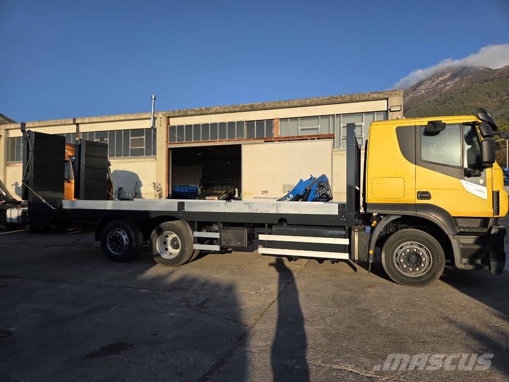 Iveco HI-STREET 260S46 XP Бортові вантажівки