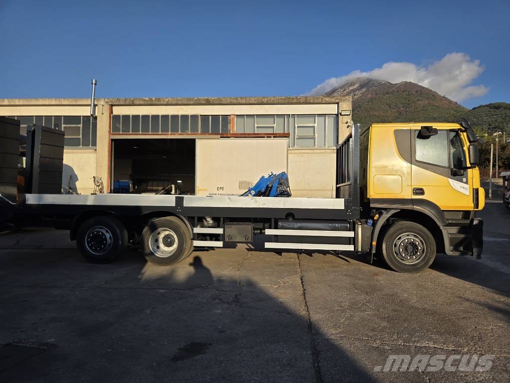 Iveco HI-STREET 260S46 XP Бортові вантажівки
