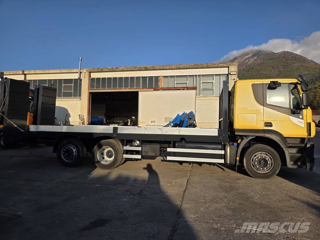 Iveco HI-STREET 260S46 XP Бортові вантажівки