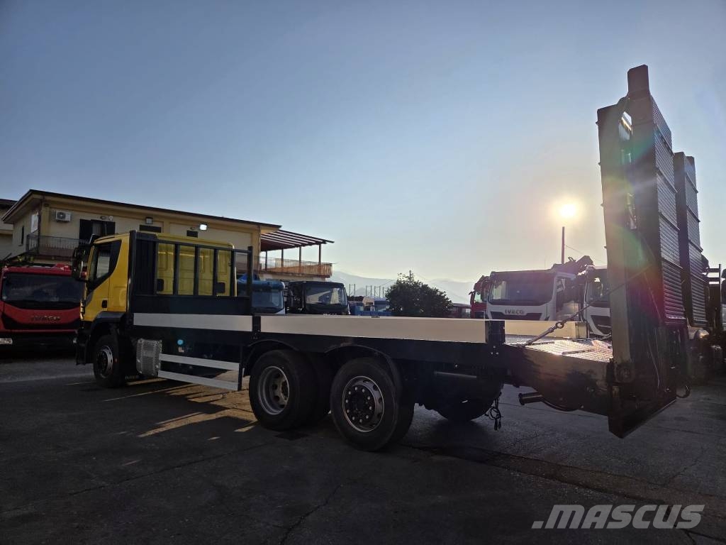 Iveco HI-STREET 260S46 XP Бортові вантажівки