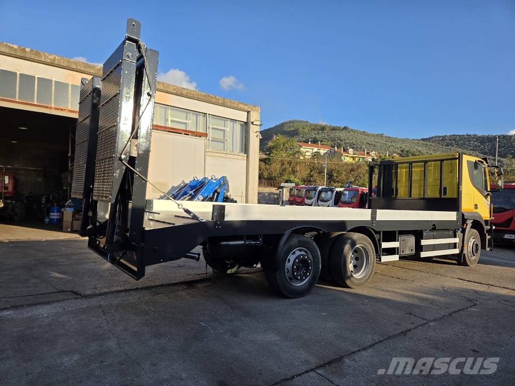 Iveco HI-STREET 260S46 XP Бортові вантажівки