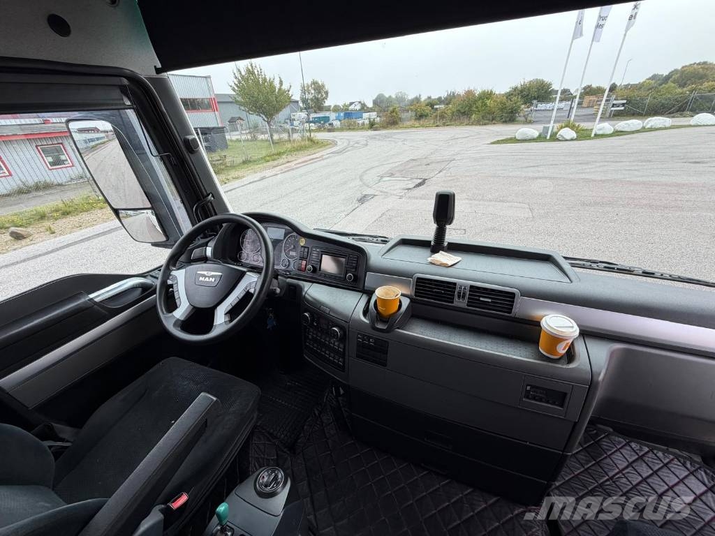 MAN TGX 28.480 6X2-2 BLS Hydraulik Vetopöytäautot