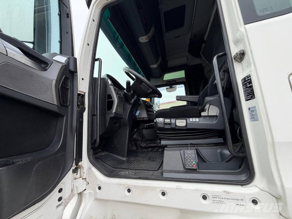 MAN TGX 28.480 6X2-2 BLS Hydraulik Vetopöytäautot