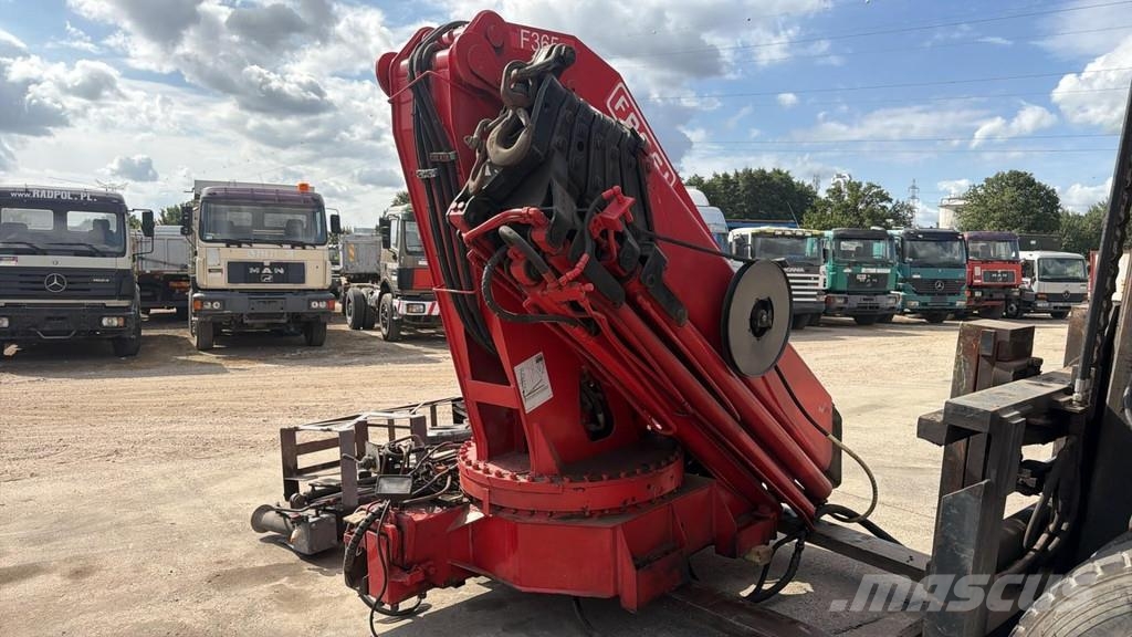 Fassi F365A.2.26 (WITH RADIO / REMOTE / 6X HYDRAULIC EXT رافعات تحميل
