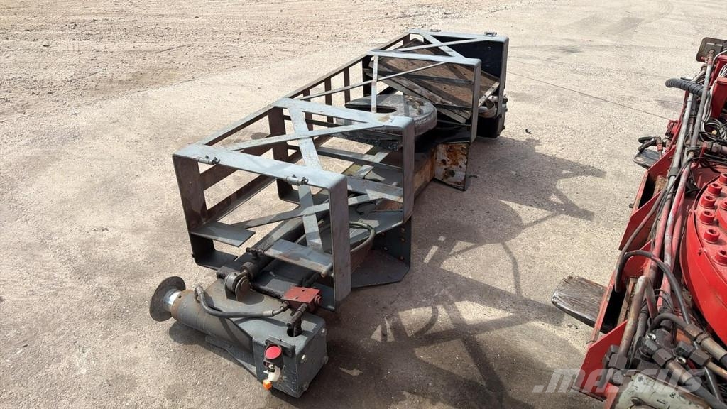 Fassi F365A.2.26 (WITH RADIO / REMOTE / 6X HYDRAULIC EXT رافعات تحميل