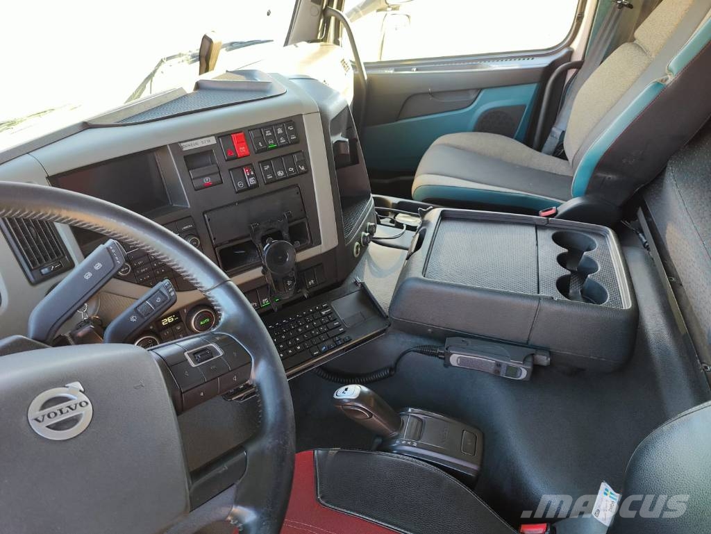 Volvo FM 13 ADR Camiones con chasís y cabina