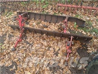 2 stk. planerplanker ca. 2 meter Harrows