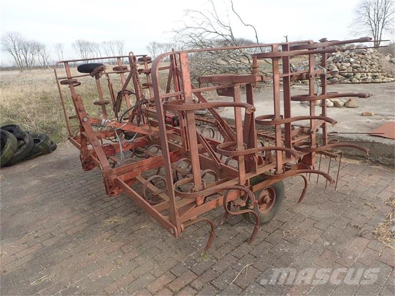 4,5 m Harrows