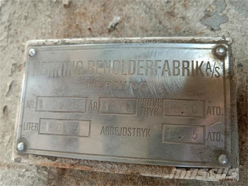  Ammoniak nedfælder 7,5 meter 25 tangs ماكينات وملحقات تسميد أخرى