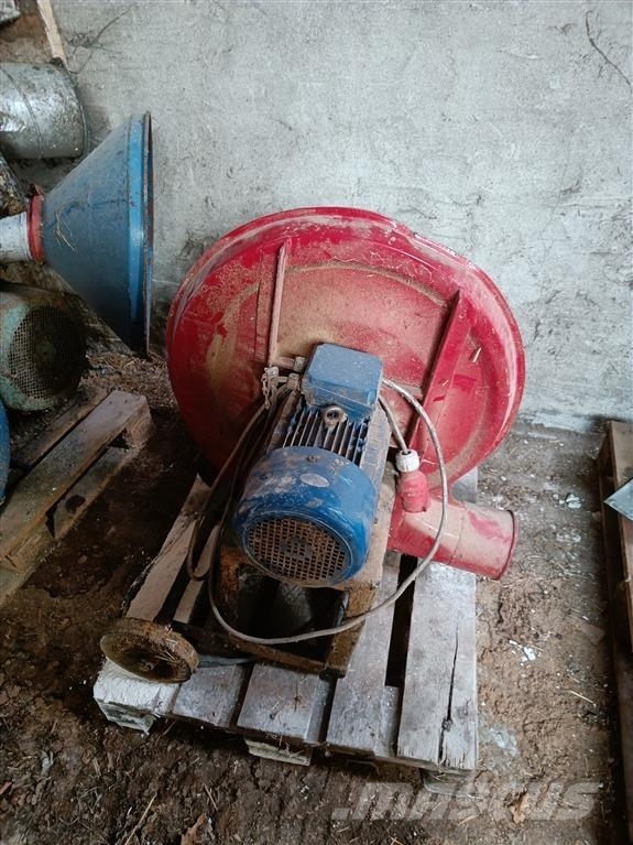Assentoft B 550, 4 kW Pašizkrāvēji