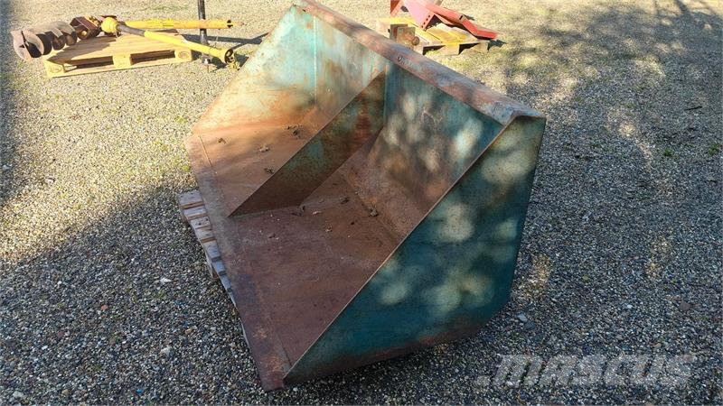  bagskuffe brede 2 meter Altri accessori per trattori