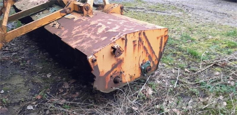 Bomford Dynadrive med stubharve Harver