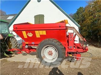 Bredal B 4 hydraulisk kantspredning Mineralspreder