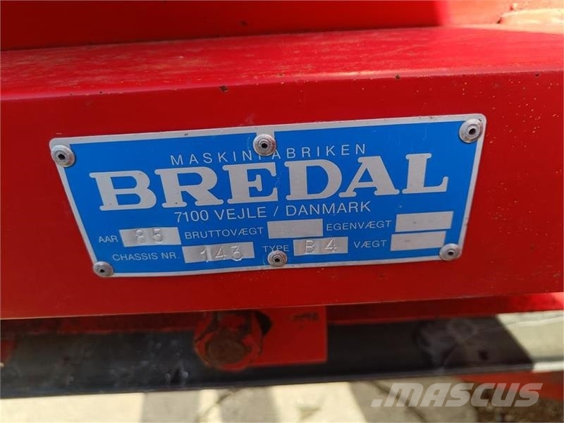 Bredal B 4 hydraulisk kantspredning Mineralspreder
