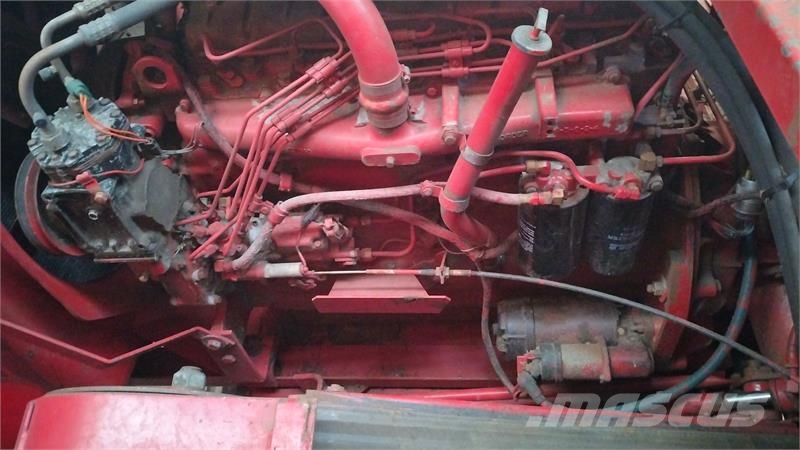 Case IH Axial-Flow 1640 16 fod skærebord حصادات