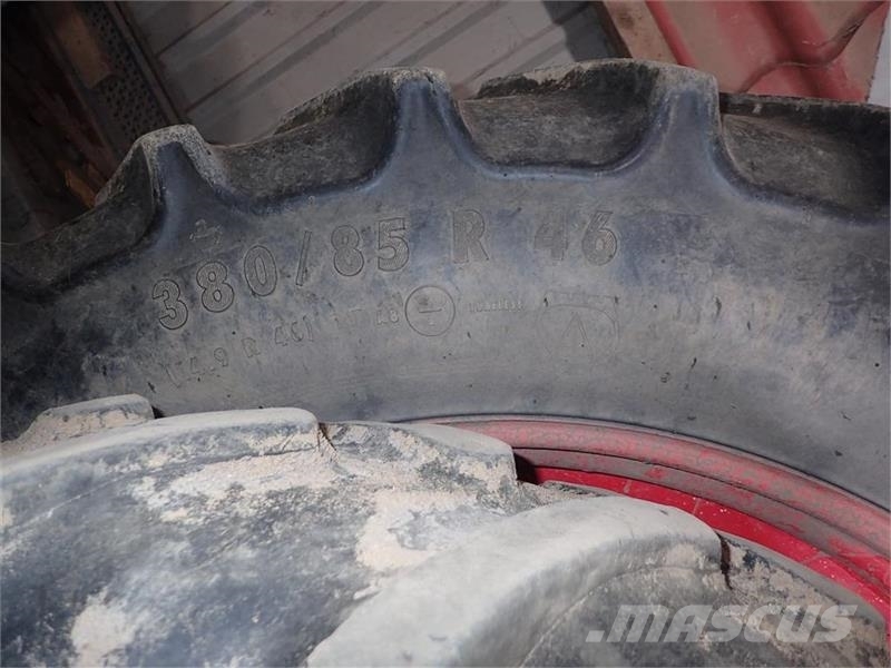 Continental 380/85R46 + 340/85R36 Tekerlekler