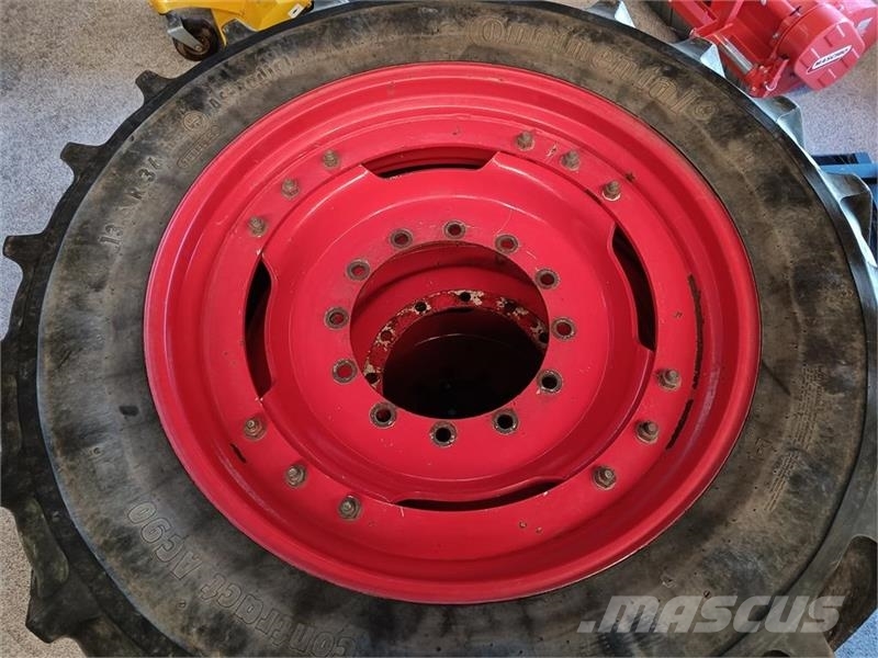 Continental 380/85R46 + 340/85R36 Tekerlekler
