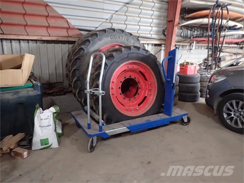 Continental 380/85R46 + 340/85R36 Tekerlekler