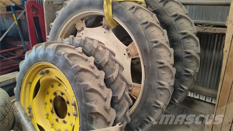 For: 9,5R32, Bag: 11,2R48 Gume, točkovi i felne