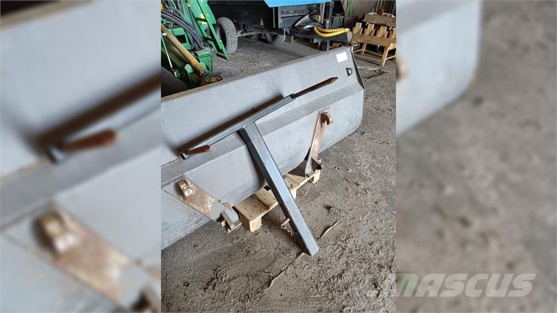 Ford 8210 med frontlæsser 트랙터