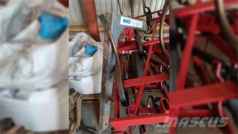 Ford 8210 med frontlæsser 트랙터
