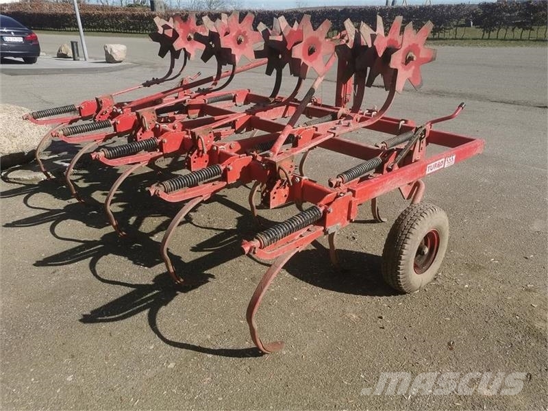 Fraugde Turbo 13 tands med halmnedmuller Борони