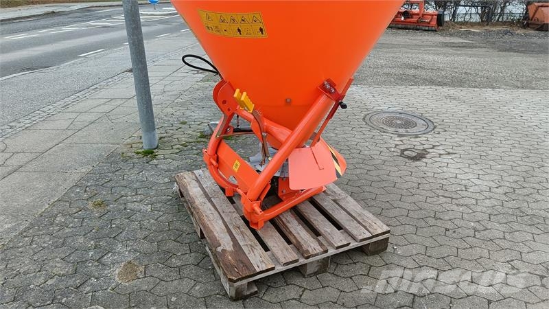 Grass-Rol 500L. Saltspreder Sand- og saltspredere