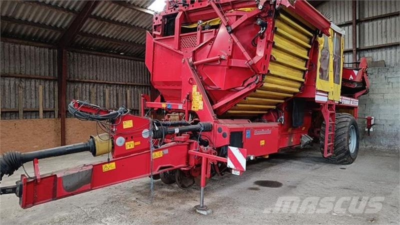 Grimme SE 150-60 Grimme SE 150-60, med hjultræk og med 17 馬鈴薯收穫機和挖掘機