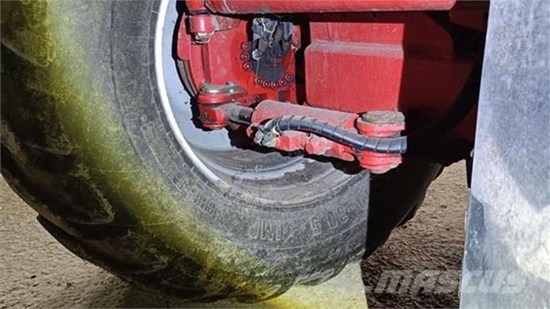 Grimme SE 150-60 Grimme SE 150-60, med hjultræk og med 17 馬鈴薯收穫機和挖掘機