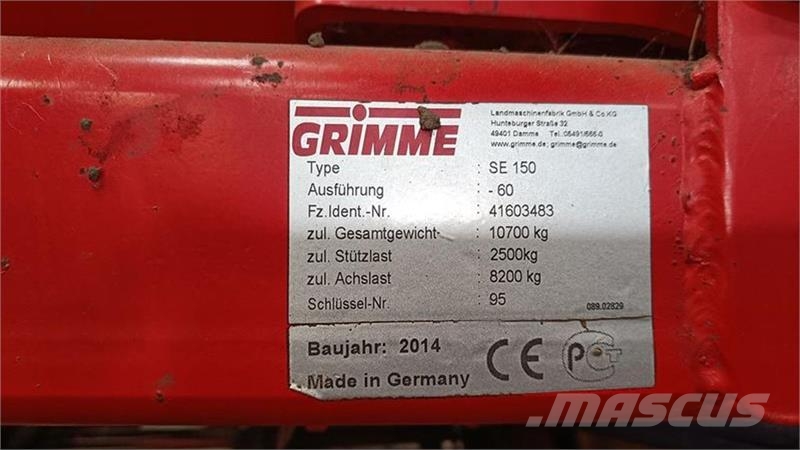 Grimme SE 150-60 Grimme SE 150-60, med hjultræk og med 17 馬鈴薯收穫機和挖掘機