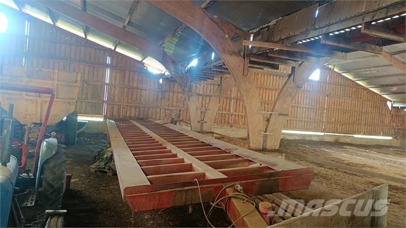 Halmvogn, 13 m, med boogie, mangler 2 hjul Reboque de fardos