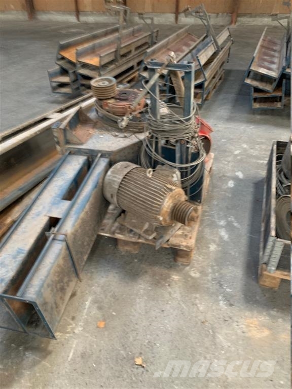 Jema T 19 V 60-80 tons/h 35 meter Tracks, chains and undercarriage