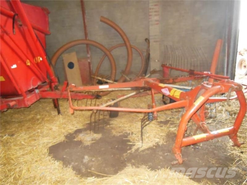Kuhn GA 300 GM, rotorrive Pöyhimet ja haravat