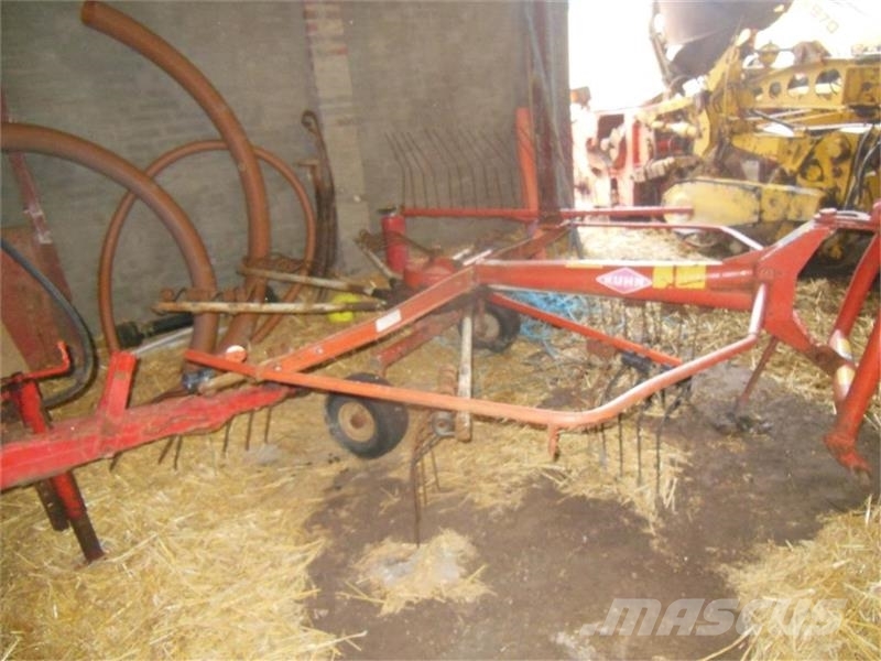 Kuhn GA 300 GM, rotorrive Pöyhimet ja haravat