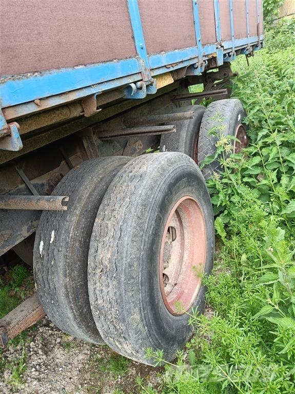Lastbil tipvogn ca.12 tons, med blæser og med brem Remolques con caja de volteo