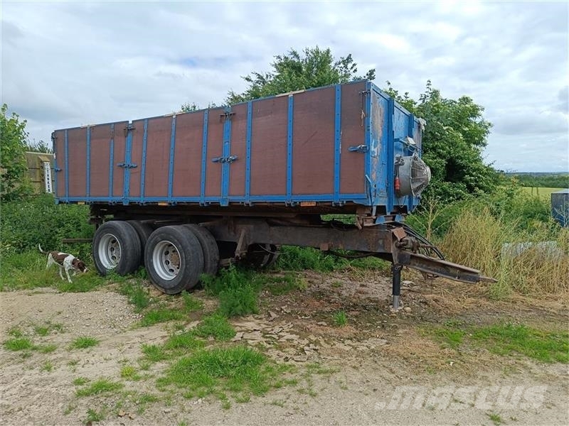 Lastbil tipvogn ca.12 tons, med blæser og med brem Remolques con caja de volteo