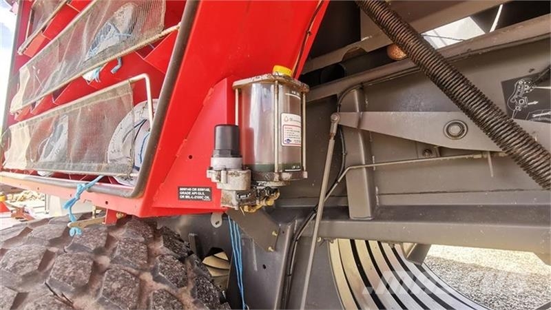 Massey Ferguson 2190 m/parkland vogn 36000 baller - høstklar Presse quadre