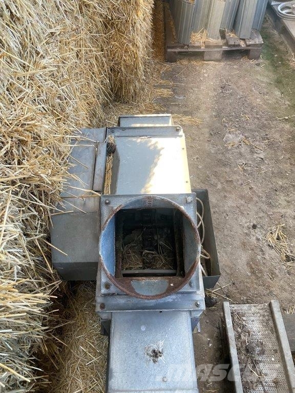 Scandia 40 tons  9 m 리시빙 호퍼, 블로어 및 엘리베이터
