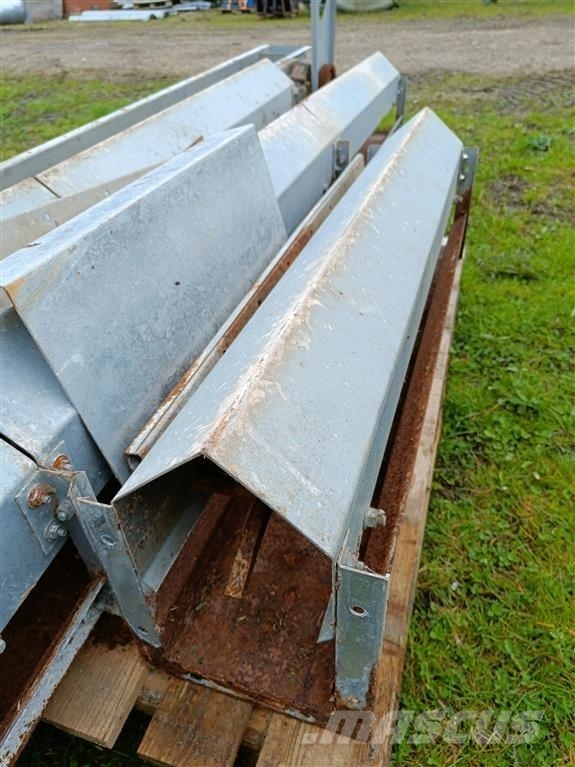 Søby SR25 3 + 6 meter lukket / åben redler med ny kæde Futterverteilwagen