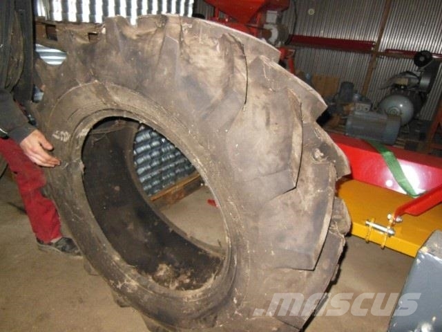 Taurus 360/70 R24 Dæk, hjul og fælge