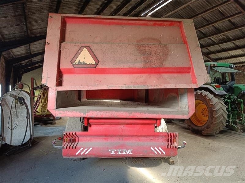 Tim 125/150 kan sættes et skillerum i. Tipper trailers